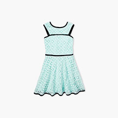 Gowns‎